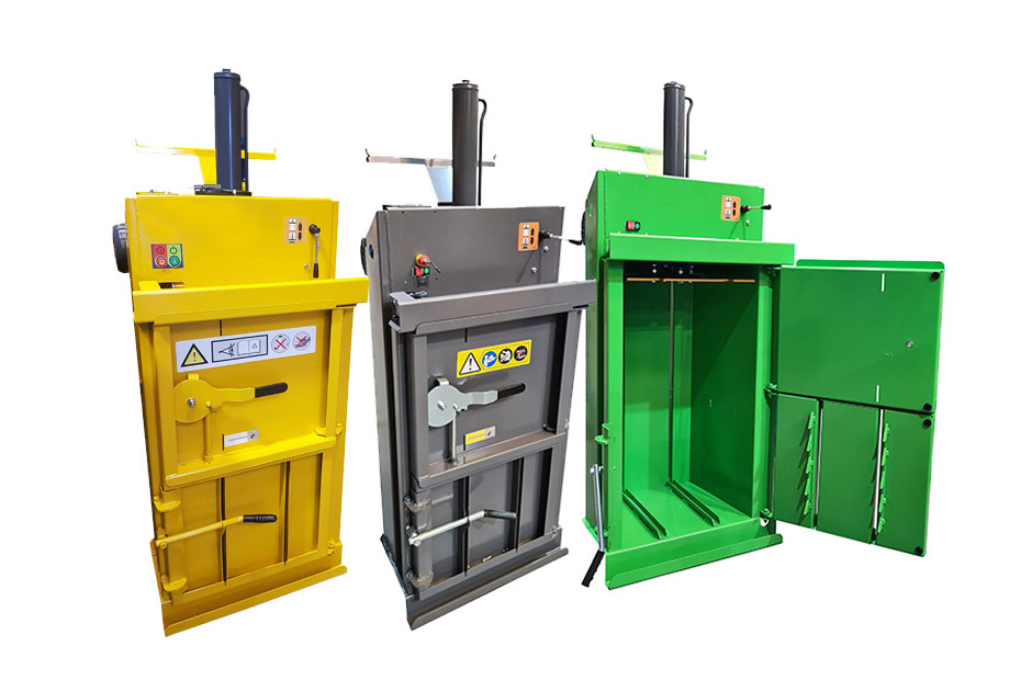 The 40 baler is offered in different colours such as yellow, grey and green. 